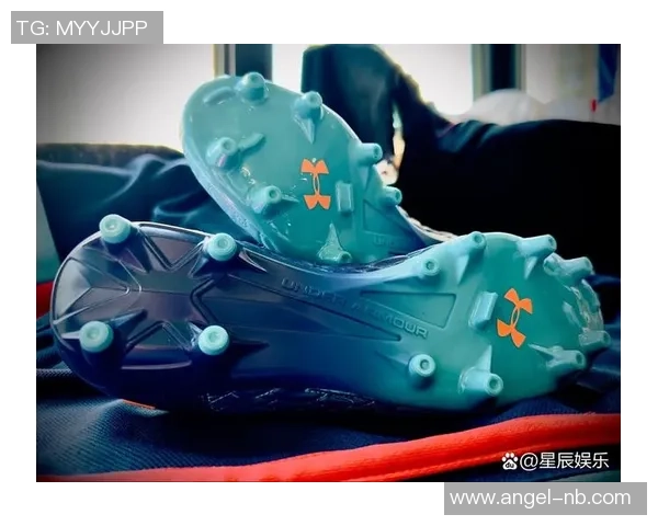 足球球鞋与球星完美结合展现技术风采与个人魅力的跨界之作 足球球鞋与球星完美结合展现技术风采与个人魅力的跨界之作