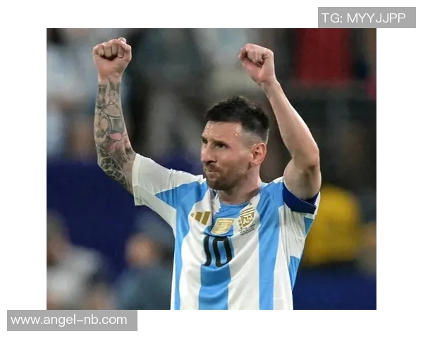 足球球星第一人称是他谁才是足坛真正的传奇人物