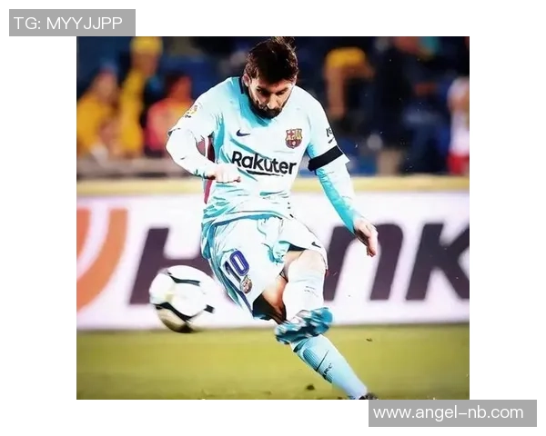 全球足球巨星风采全景展示 一图看尽绿茵场上传奇人物 全球足球巨星风采全景展示 一图看尽绿茵场上传奇人物